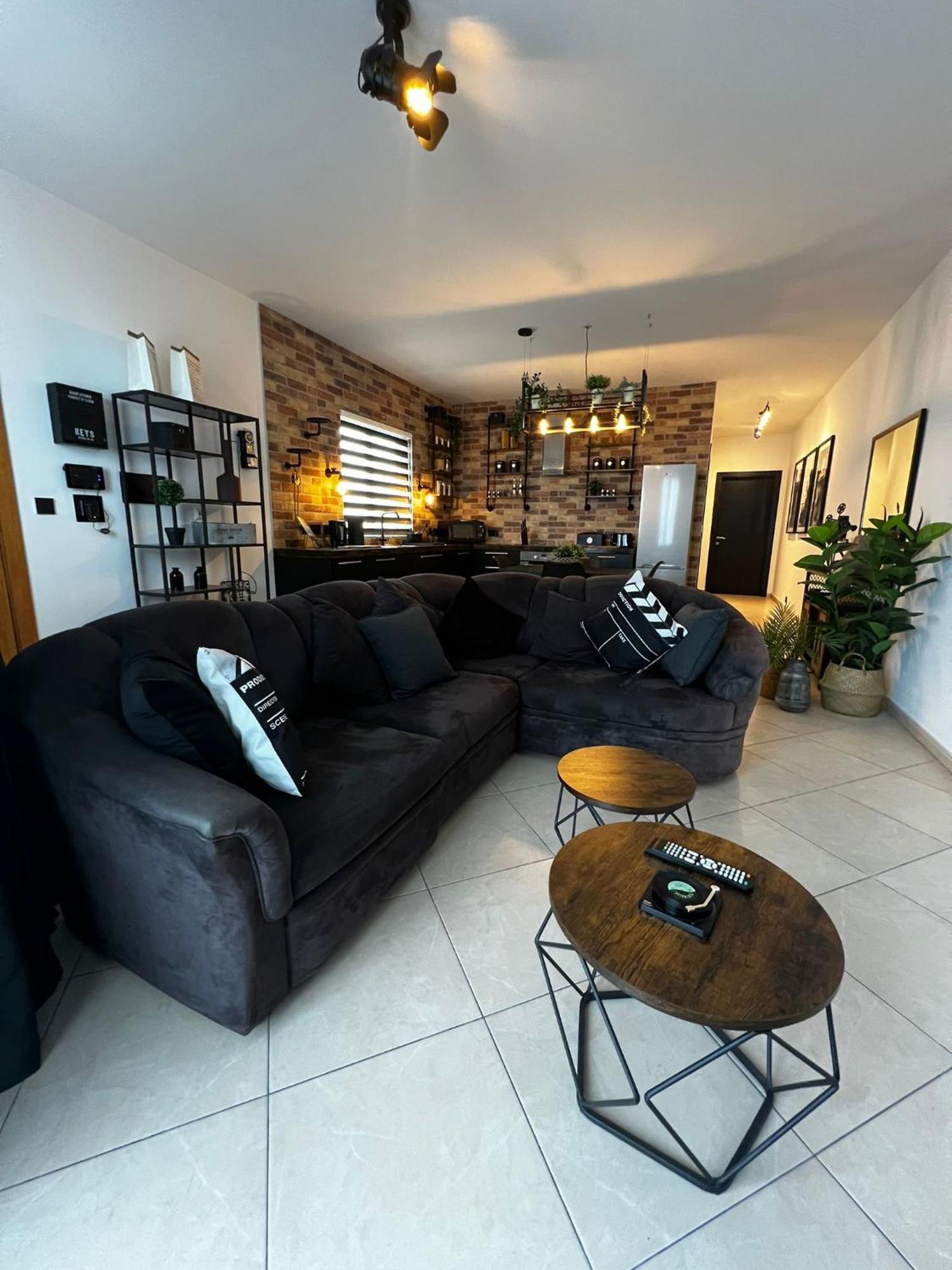 Trendy Seaside Escape 2 Bedroom Penthouse مارساسكالا المظهر الخارجي الصورة
