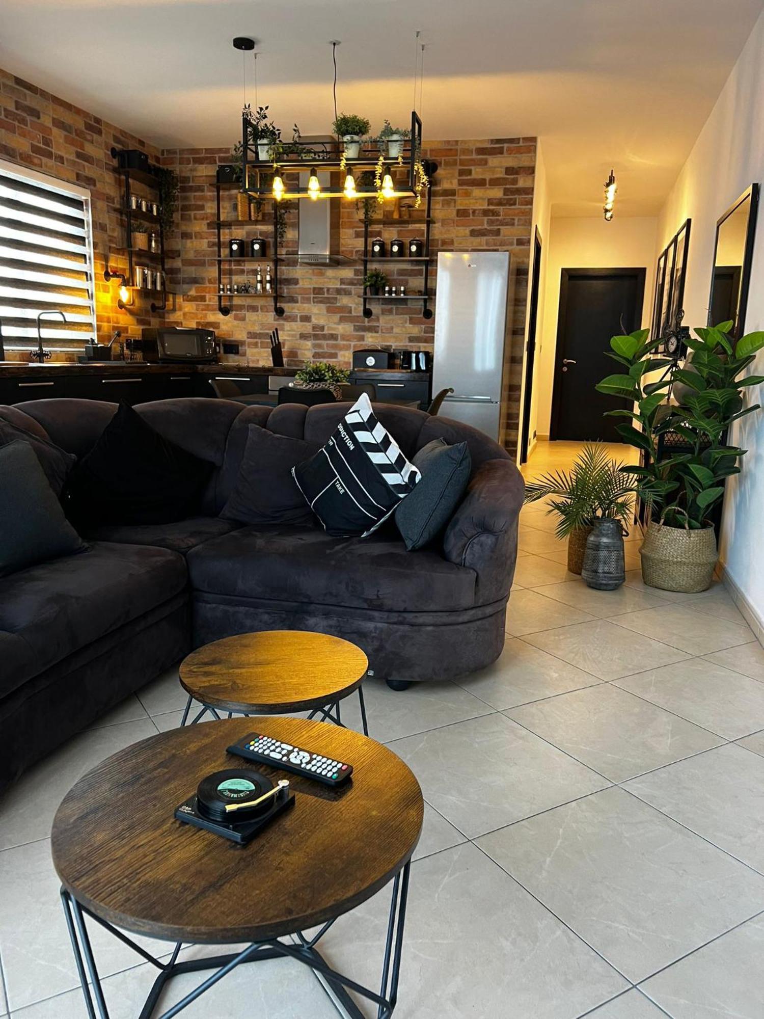 Trendy Seaside Escape 2 Bedroom Penthouse مارساسكالا المظهر الخارجي الصورة