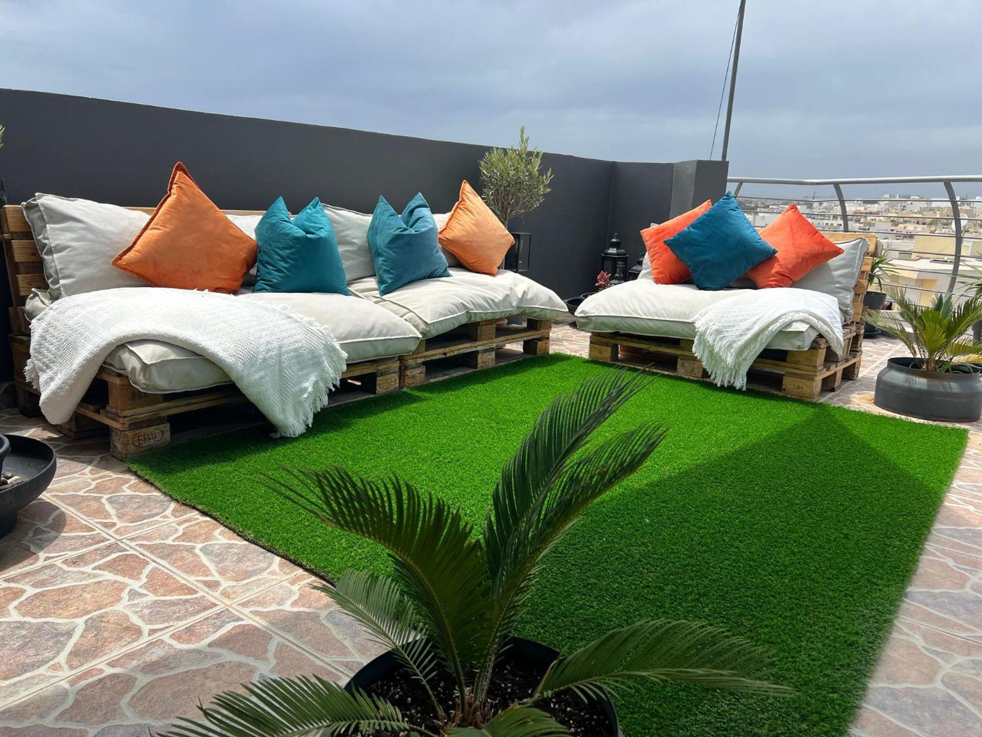 Trendy Seaside Escape 2 Bedroom Penthouse مارساسكالا المظهر الخارجي الصورة